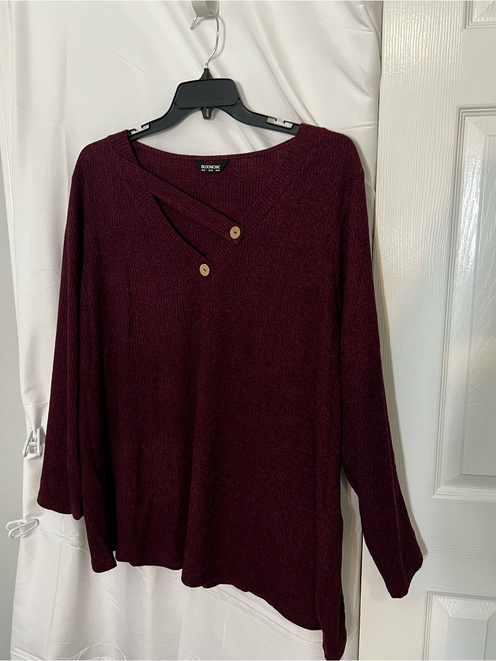 BloomChic Burgundy Button-Detail Knit Pullover